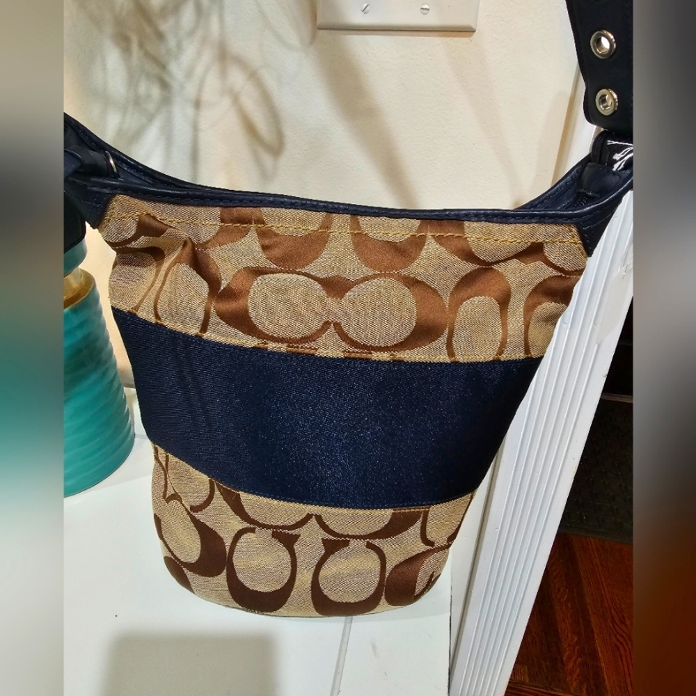 Authentic Coach F13362 Rugby Signature Crossbody/Duffle Bag